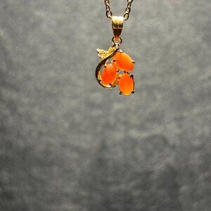 Vintage agate Pendant Necklace, Dolphin Ore, 18K Gold Electroplate